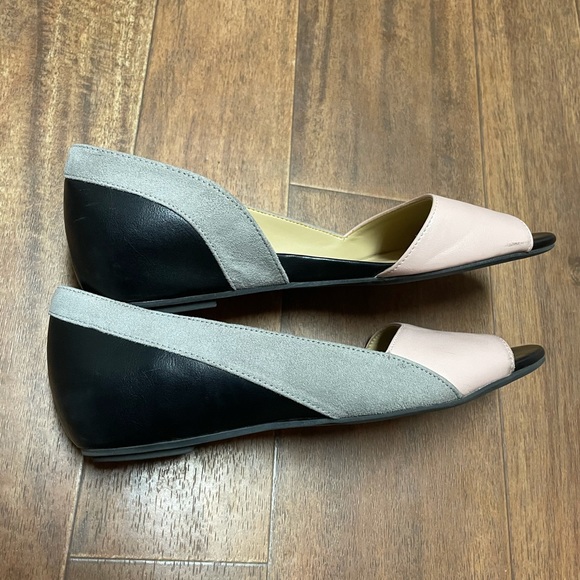 Naturalizer Roma Color-block Flat - Picture 2 of 7